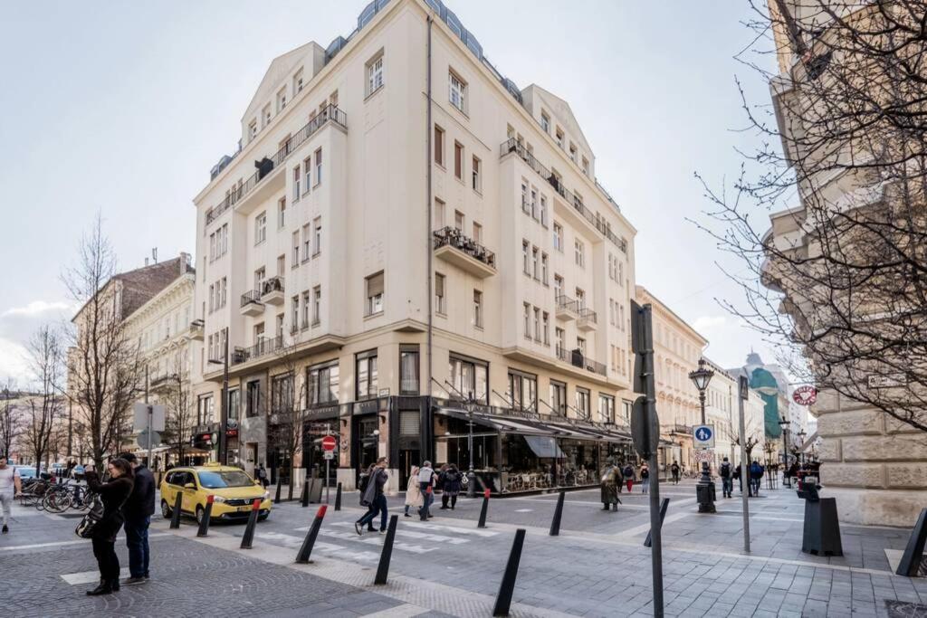 Oktober 6/8 Apartment Budapest Ngoại thất bức ảnh