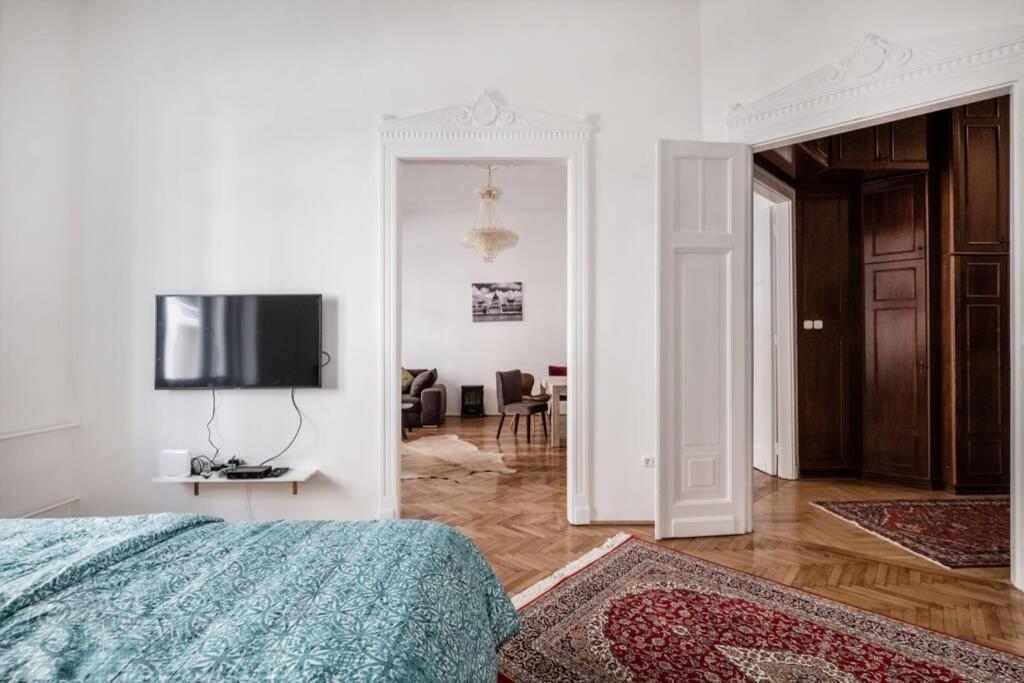 Oktober 6/8 Apartment Budapest Ngoại thất bức ảnh
